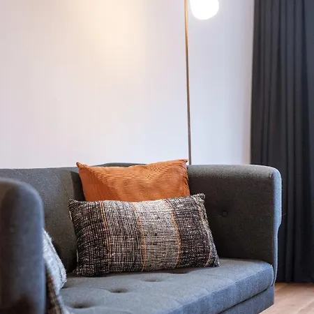 Stunning Studio On Top Location In Апартаменты *